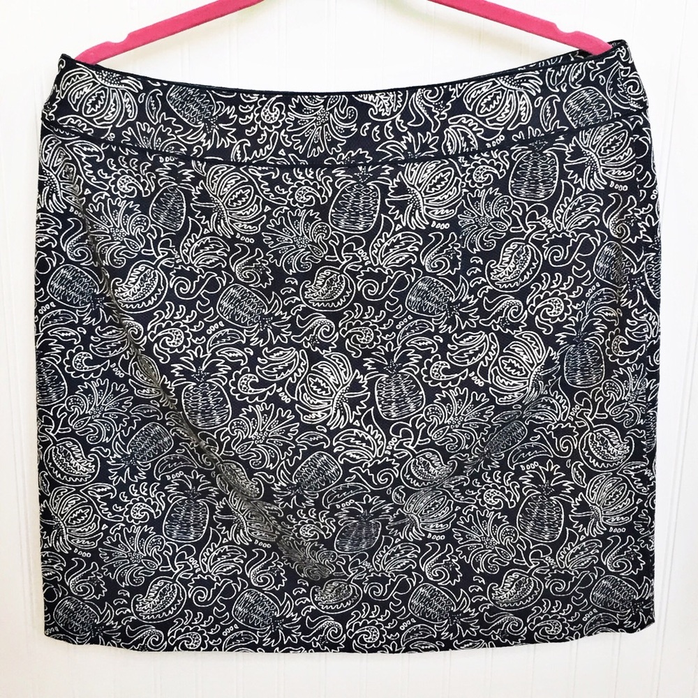 Vineyard Vines Navy & White Pineapple Margo Skirt